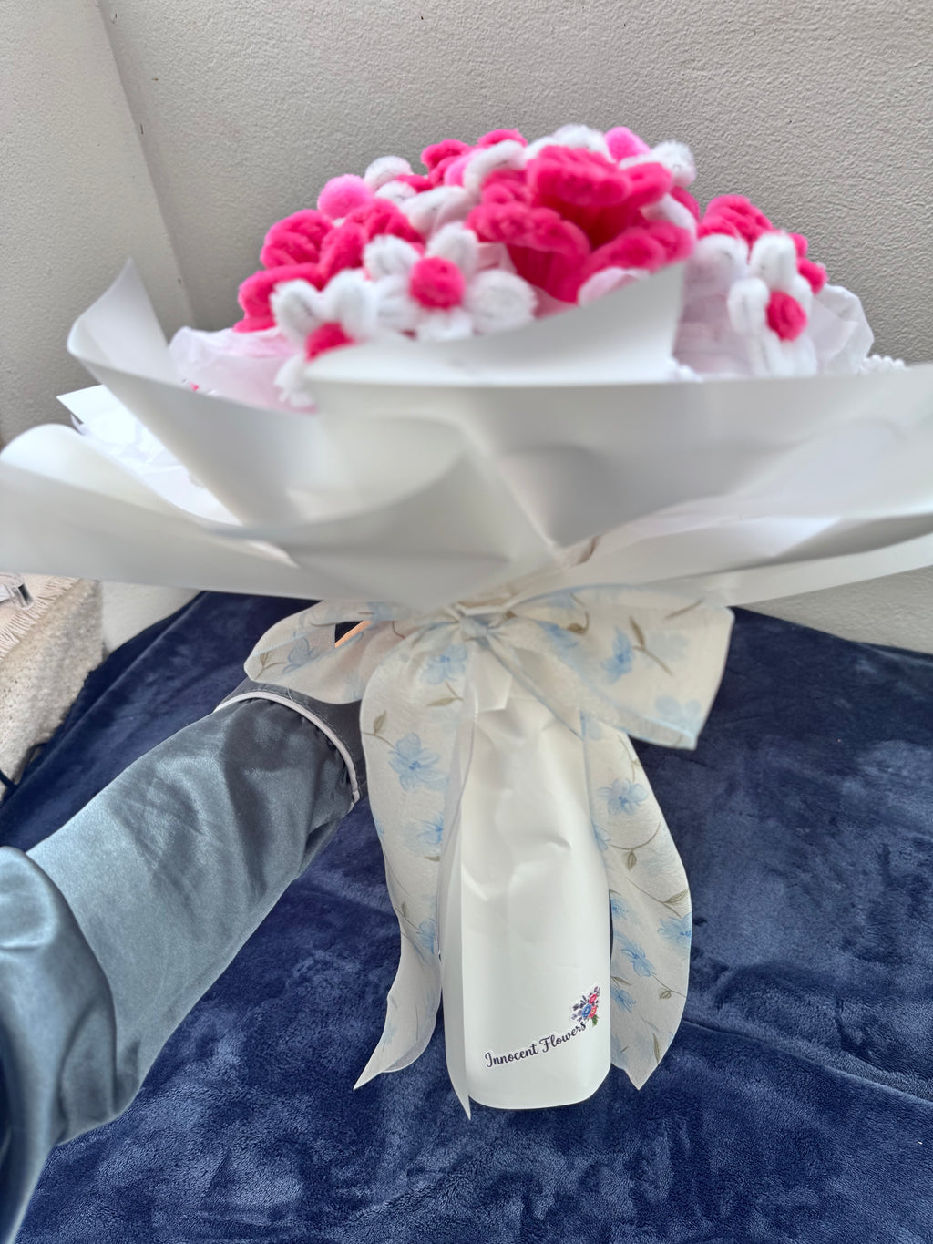 🌸 Adorable Pink Pipe Cleaner Bouquet
Handmade with love
